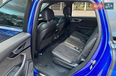 Позашляховик / Кросовер Audi Q7 2016 в 