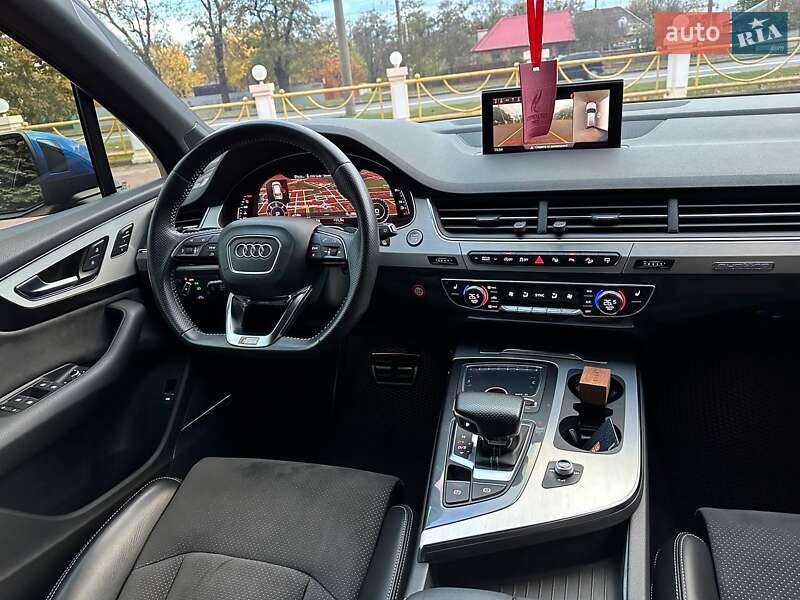 Внедорожник / Кроссовер Audi Q7 2016 в Харькове