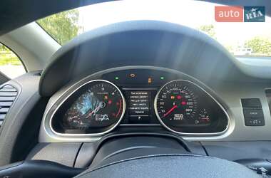 Внедорожник / Кроссовер Audi Q7 2014 в 