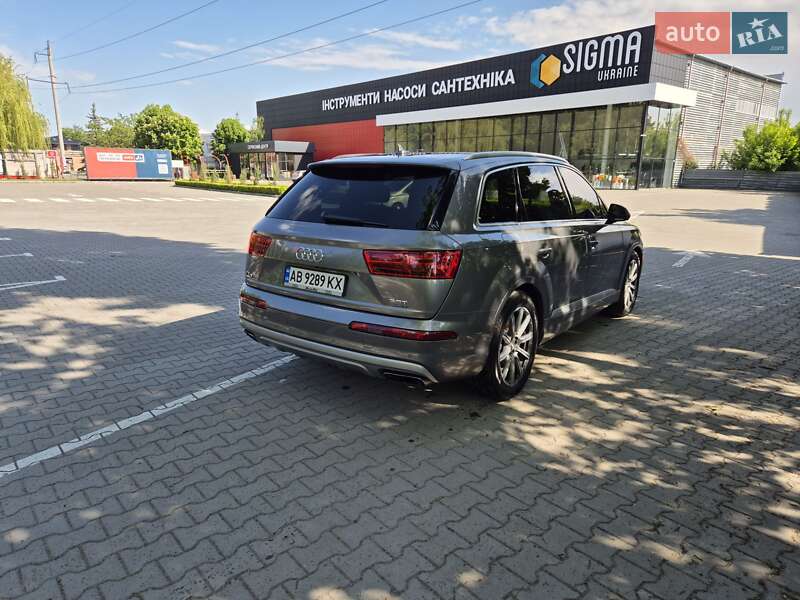 Внедорожник / Кроссовер Audi Q7 2017 в Виннице