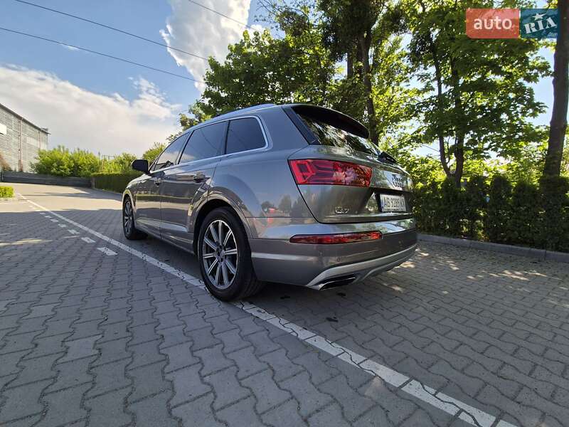 Внедорожник / Кроссовер Audi Q7 2017 в Виннице