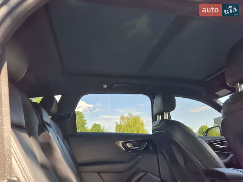 Внедорожник / Кроссовер Audi Q7 2017 в Виннице