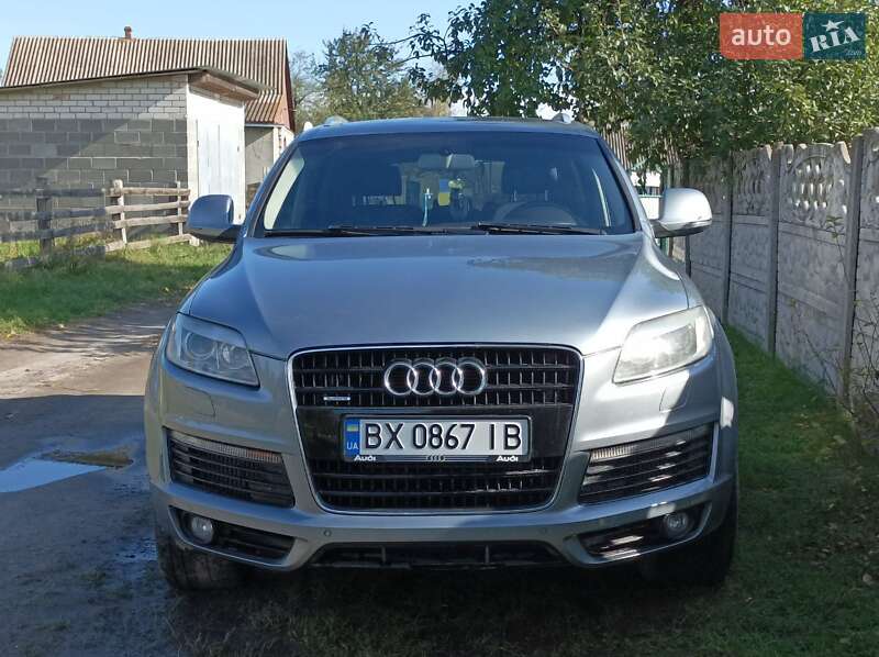 Внедорожник / Кроссовер Audi Q7 2008 в 
