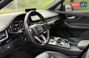 Внедорожник / Кроссовер Audi Q7 2018 в 