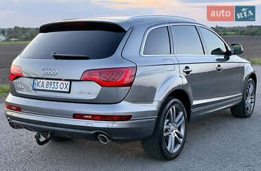 Внедорожник / Кроссовер Audi Q7 2010 в 