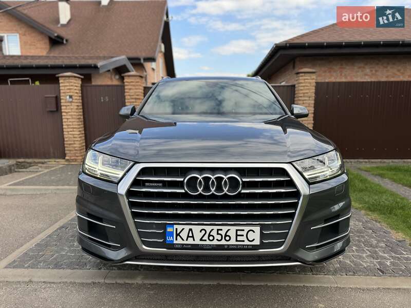 Позашляховик / Кросовер Audi Q7 2018 в Києві фото 5 Позашляховик / Кросовер Audi Q7 2018 в Києві