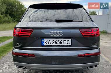Внедорожник / Кроссовер Audi Q7 2018 в 