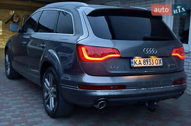 Внедорожник / Кроссовер Audi Q7 2010 в 