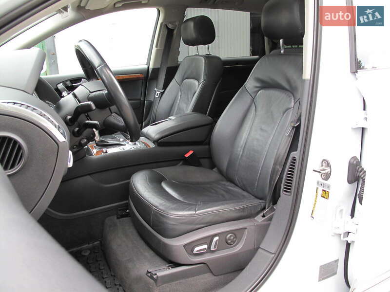Позашляховик / Кросовер Audi Q7 2014 в Києві