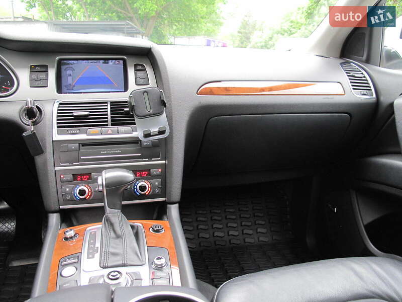 Позашляховик / Кросовер Audi Q7 2014 в Києві