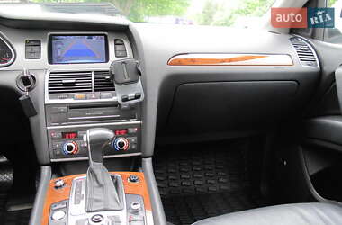 Внедорожник / Кроссовер Audi Q7 2014 в 