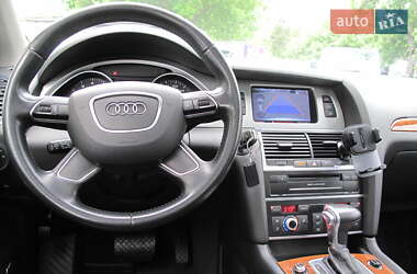 Внедорожник / Кроссовер Audi Q7 2014 в 