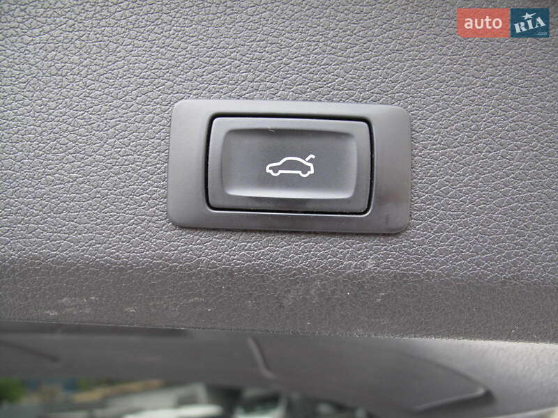 Позашляховик / Кросовер Audi Q7 2014 в Києві
