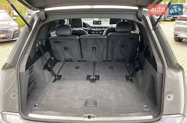 Внедорожник / Кроссовер Audi Q7 2016 в 