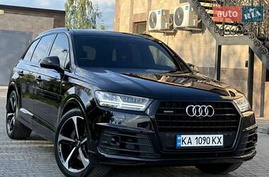 Позашляховик / Кросовер Audi Q7 2019 в 