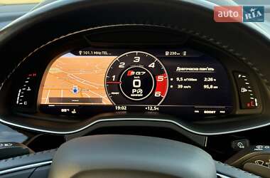 Позашляховик / Кросовер Audi Q7 2019 в 