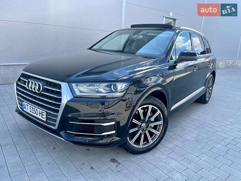 Внедорожник / Кроссовер Audi Q7 2015 в Киеве
