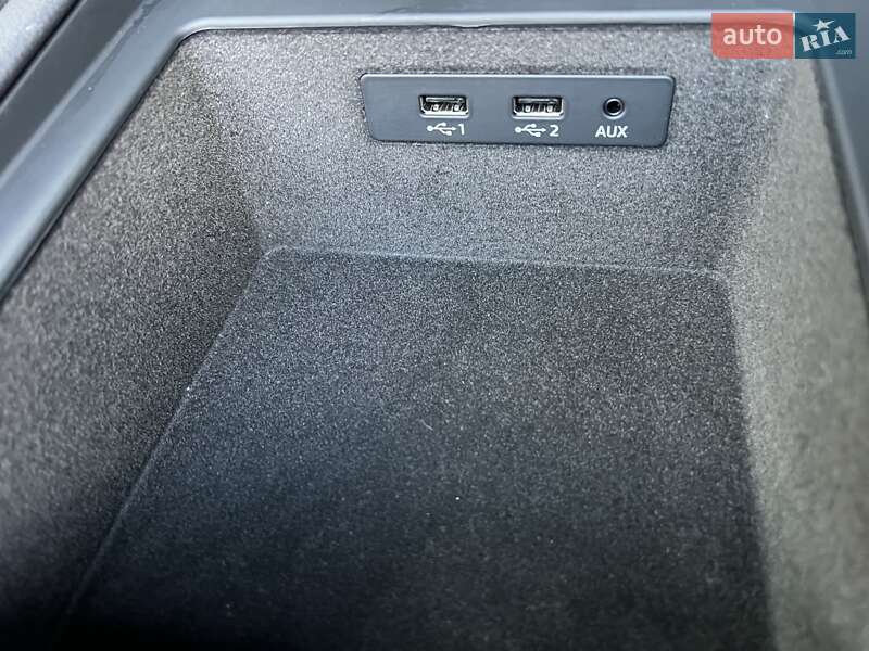 Внедорожник / Кроссовер Audi Q7 2018 в Киеве