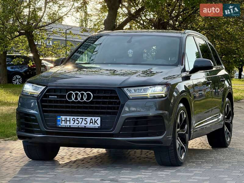 Позашляховик / Кросовер Audi Q7 2018 в Одесі