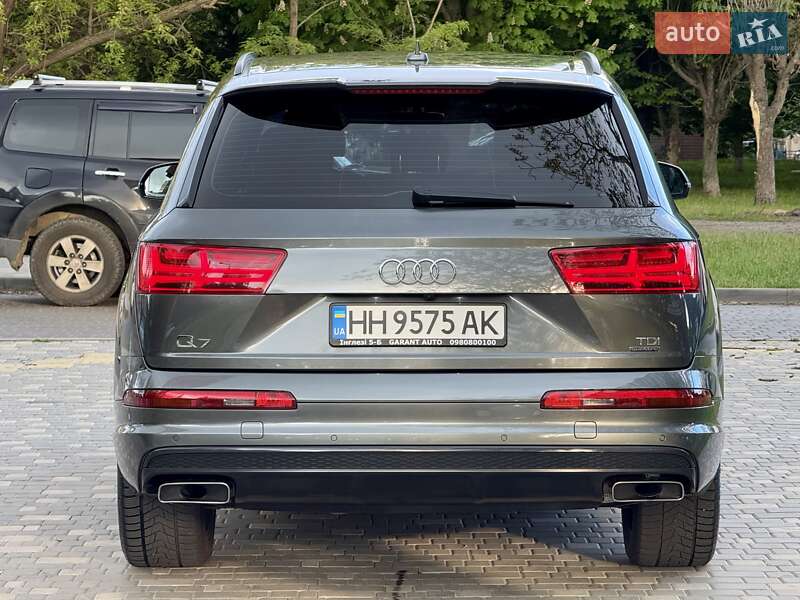 Позашляховик / Кросовер Audi Q7 2018 в Одесі