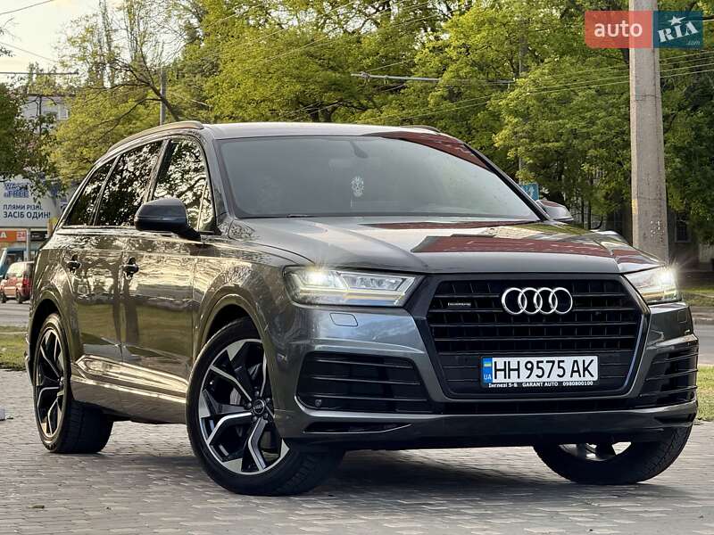 Позашляховик / Кросовер Audi Q7 2018 в Одесі