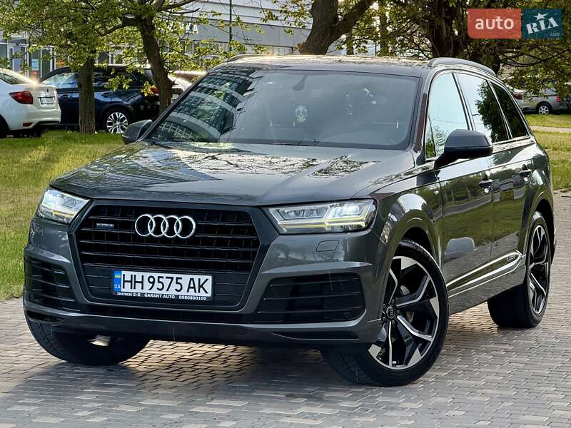 Позашляховик / Кросовер Audi Q7 2018 в Одесі