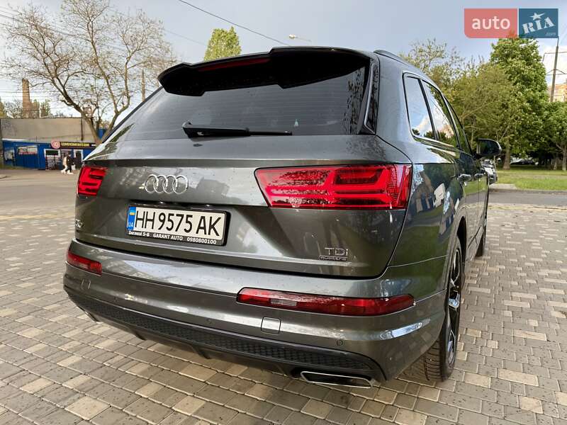Позашляховик / Кросовер Audi Q7 2018 в Одесі