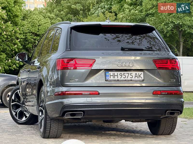 Позашляховик / Кросовер Audi Q7 2018 в Одесі