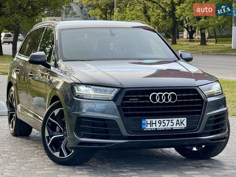 Позашляховик / Кросовер Audi Q7 2018 в Одесі