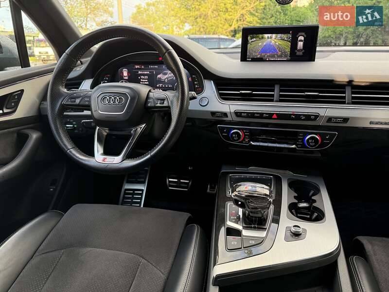 Позашляховик / Кросовер Audi Q7 2018 в Одесі