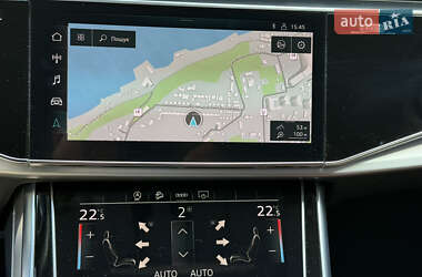 Внедорожник / Кроссовер Audi Q7 2022 в 