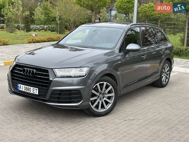 Внедорожник / Кроссовер Audi Q7 2018 в Буче