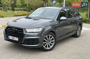 Внедорожник / Кроссовер Audi Q7 2018 в 