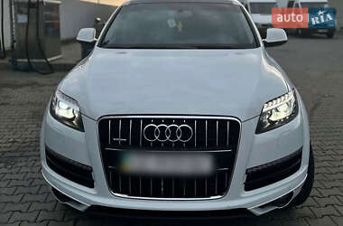 Позашляховик / Кросовер Audi Q7 2012 в Новоселиці