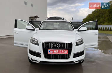 Внедорожник / Кроссовер Audi Q7 2015 в 