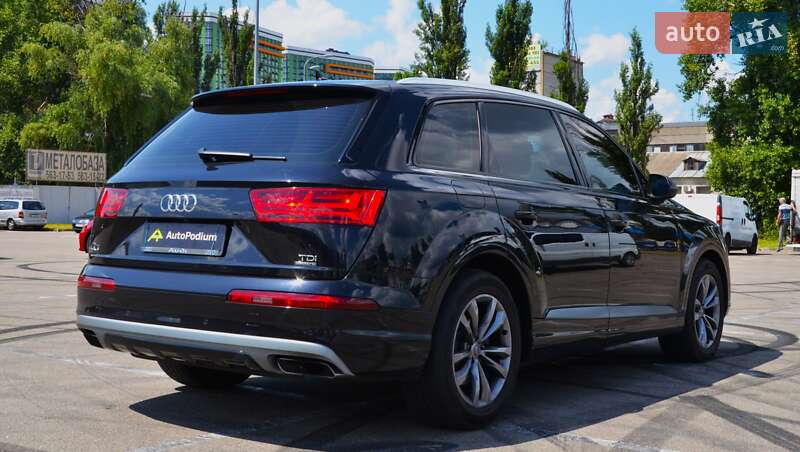 Внедорожник / Кроссовер Audi Q7 2016 в Киеве