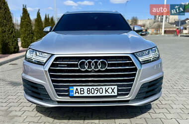Внедорожник / Кроссовер Audi Q7 2017 в 
