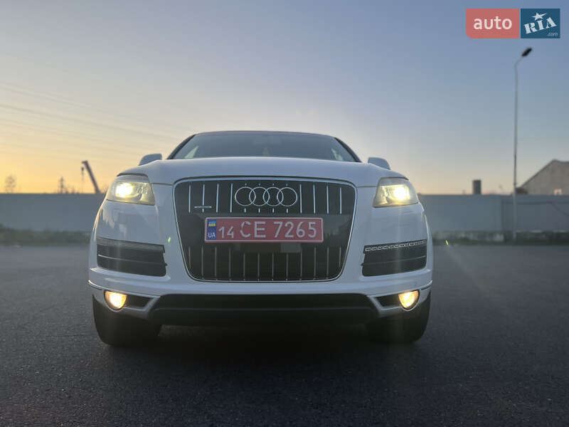 Внедорожник / Кроссовер Audi Q7 2011 в Ужгороде