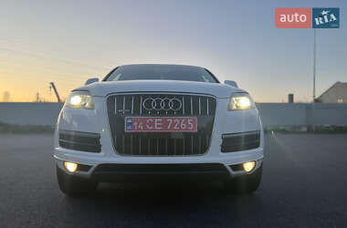 Внедорожник / Кроссовер Audi Q7 2011 в 