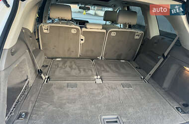 Внедорожник / Кроссовер Audi Q7 2011 в 