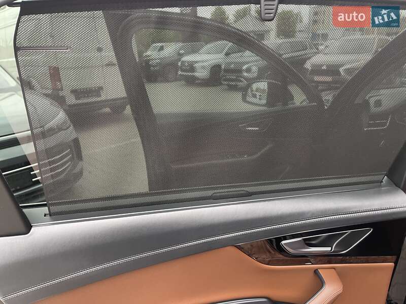Внедорожник / Кроссовер Audi Q7 2016 в Черновцах