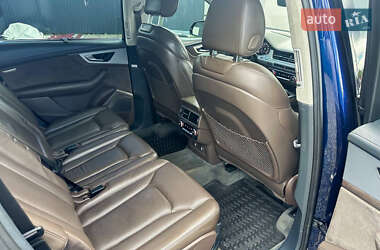 Внедорожник / Кроссовер Audi Q7 2019 в 