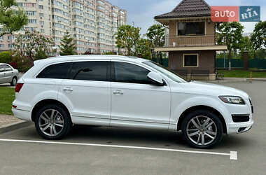 Внедорожник / Кроссовер Audi Q7 2011 в 