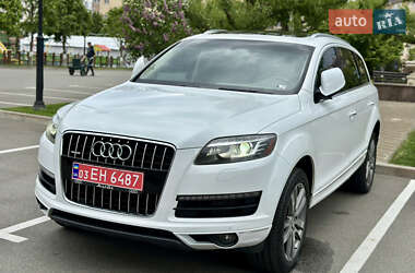 Внедорожник / Кроссовер Audi Q7 2011 в 