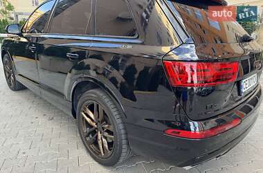 Внедорожник / Кроссовер Audi Q7 2016 в 