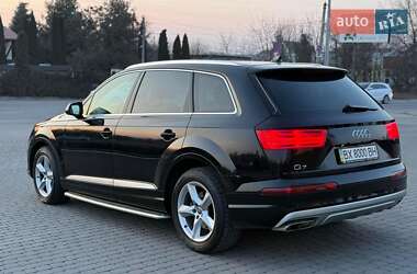 Внедорожник / Кроссовер Audi Q7 2017 в 