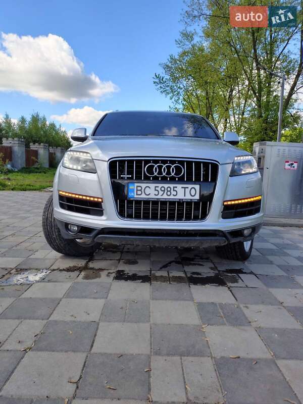 Внедорожник / Кроссовер Audi Q7 2010 в Самборе