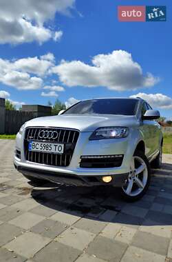 Позашляховик / Кросовер Audi Q7 2010 в 