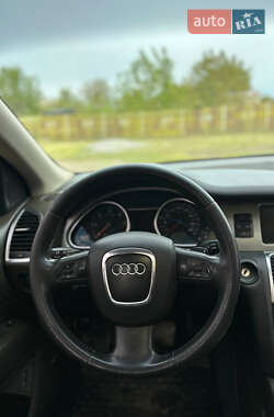 Внедорожник / Кроссовер Audi Q7 2007 в 