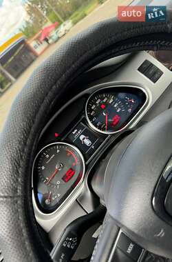Внедорожник / Кроссовер Audi Q7 2010 в 
